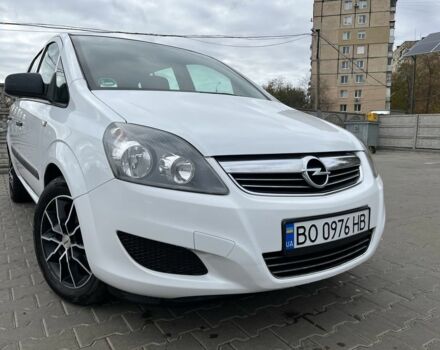 Опель Зафира 2011 в Кривом Роге на Automoto.ua Белый Опель Зафира, объемом двигателя 1.6 л и пробегом 244 тыс. км за 6799 $, фото 4 на Automoto.ua