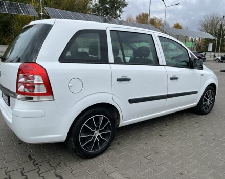 Опель Зафира 2011 в Кривом Роге на Automoto.ua Белый Опель Зафира, объемом двигателя 1.6 л и пробегом 244 тыс. км за 6799 $, фото 6 на Automoto.ua