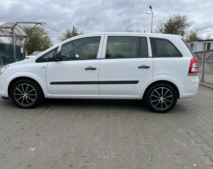 Опель Зафира 2011 в Кривом Роге на Automoto.ua Белый Опель Зафира, объемом двигателя 1.6 л и пробегом 244 тыс. км за 6799 $, фото 1 на Automoto.ua