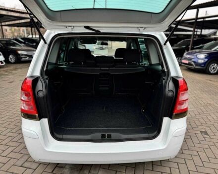 Білий Опель Зафіра, об'ємом двигуна 1.6 л та пробігом 206 тис. км за 7600 $, фото 7 на Automoto.ua