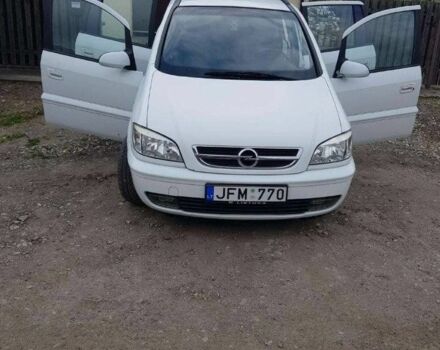 Белый Опель Зафира, объемом двигателя 2 л и пробегом 284 тыс. км за 2200 $, фото 1 на Automoto.ua
