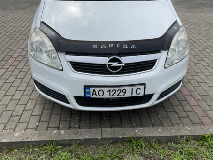 Белый Опель Зафира, объемом двигателя 1.91 л и пробегом 276 тыс. км за 5300 $, фото 1 на Automoto.ua
