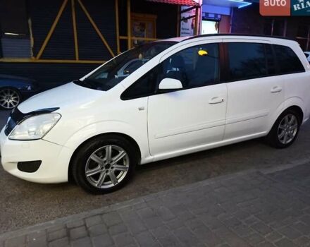 Белый Опель Зафира, объемом двигателя 1.9 л и пробегом 325 тыс. км за 6500 $, фото 1 на Automoto.ua