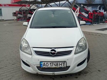 Белый Опель Зафира, объемом двигателя 1.91 л и пробегом 220 тыс. км за 5300 $, фото 1 на Automoto.ua