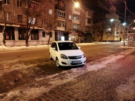 Білий Опель Зафіра, об'ємом двигуна 1.8 л та пробігом 180 тис. км за 7300 $, фото 1 на Automoto.ua