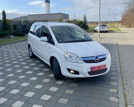 Белый Опель Зафира, объемом двигателя 1.7 л и пробегом 225 тыс. км за 5850 $, фото 1 на Automoto.ua
