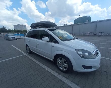 Белый Опель Зафира, объемом двигателя 1.7 л и пробегом 207 тыс. км за 6500 $, фото 1 на Automoto.ua