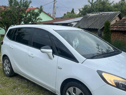 Білий Опель Зафіра, об'ємом двигуна 1.36 л та пробігом 63 тис. км за 6300 $, фото 1 на Automoto.ua