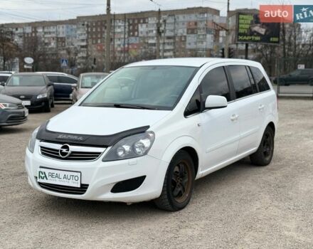Белый Опель Зафира, объемом двигателя 1.69 л и пробегом 327 тыс. км за 6800 $, фото 1 на Automoto.ua