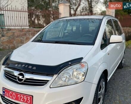 Белый Опель Зафира, объемом двигателя 1.8 л и пробегом 244 тыс. км за 6750 $, фото 1 на Automoto.ua