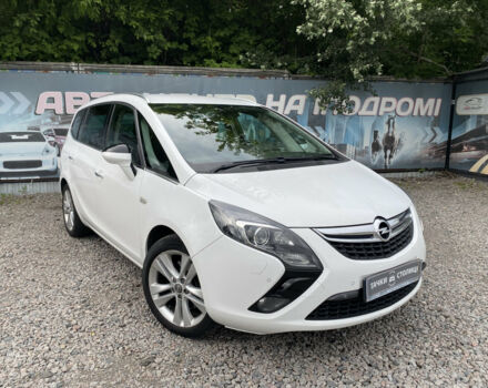 Белый Опель Зафира, объемом двигателя 20 л и пробегом 227 тыс. км за 9500 $, фото 1 на Automoto.ua