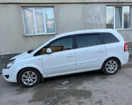 Белый Опель Зафира, объемом двигателя 1.7 л и пробегом 228 тыс. км за 7700 $, фото 1 на Automoto.ua