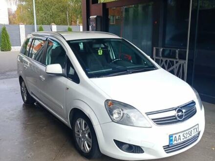 Белый Опель Зафира, объемом двигателя 1.7 л и пробегом 230 тыс. км за 7900 $, фото 1 на Automoto.ua