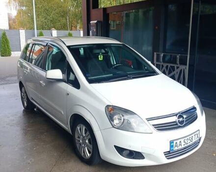 Белый Опель Зафира, объемом двигателя 1.7 л и пробегом 230 тыс. км за 7900 $, фото 1 на Automoto.ua
