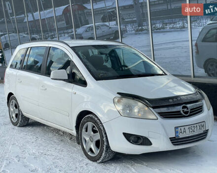 Белый Опель Зафира, объемом двигателя 1.8 л и пробегом 238 тыс. км за 6700 $, фото 1 на Automoto.ua