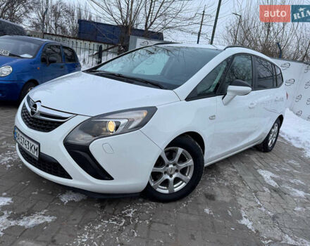 Белый Опель Зафира, объемом двигателя 2 л и пробегом 242 тыс. км за 7999 $, фото 1 на Automoto.ua