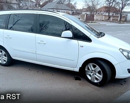 Белый Опель Зафира, объемом двигателя 1.7 л и пробегом 167 тыс. км за 8500 $, фото 1 на Automoto.ua