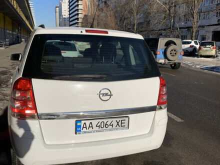 Білий Опель Зафіра, об'ємом двигуна 1.8 л та пробігом 199 тис. км за 8500 $, фото 1 на Automoto.ua