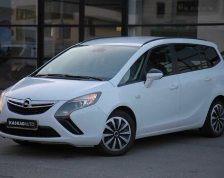 Белый Опель Зафира, объемом двигателя 2 л и пробегом 272 тыс. км за 9200 $, фото 1 на Automoto.ua