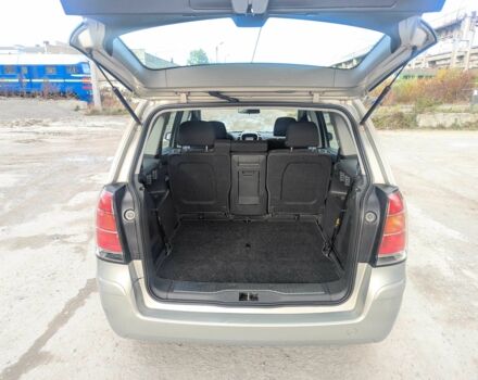 Опель Зафира 2005 в Львове на Automoto.ua Бежевый Опель Зафира, объемом двигателя 1.6 л и пробегом 215 тыс. км за 4999 $, фото 11 на Automoto.ua