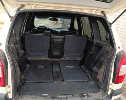 Бежевый Опель Зафира, объемом двигателя 0 л и пробегом 286 тыс. км за 3200 $, фото 8 на Automoto.ua