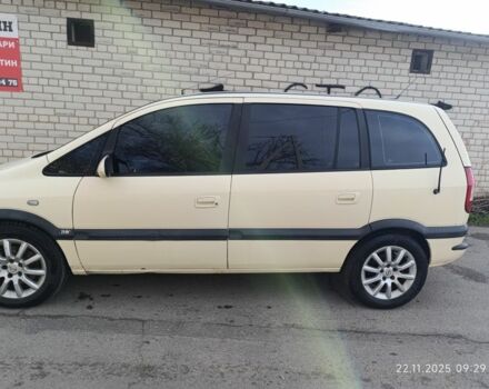 Бежевый Опель Зафира, объемом двигателя 0 л и пробегом 286 тыс. км за 3200 $, фото 1 на Automoto.ua