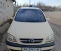Бежевый Опель Зафира, объемом двигателя 0 л и пробегом 286 тыс. км за 3200 $, фото 1 на Automoto.ua