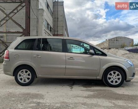 Опель Зафира 2005 в Львове на Automoto.ua Бежевый Опель Зафира, объемом двигателя 1.6 л и пробегом 215 тыс. км за 4999 $, фото 4 на Automoto.ua