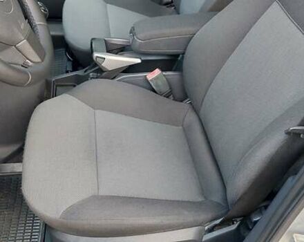 Бежевый Опель Зафира, объемом двигателя 1.6 л и пробегом 156 тыс. км за 5900 $, фото 5 на Automoto.ua