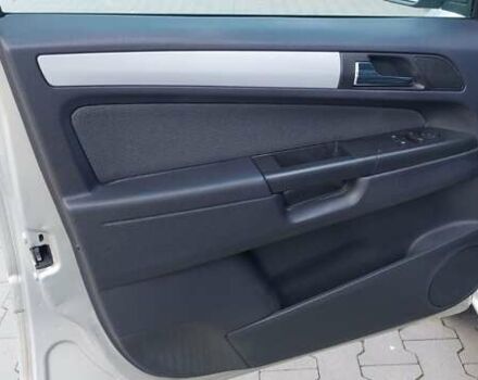 Бежевый Опель Зафира, объемом двигателя 1.6 л и пробегом 156 тыс. км за 5900 $, фото 10 на Automoto.ua