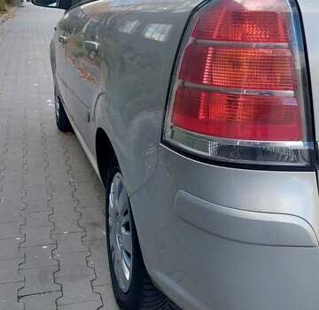 Бежевый Опель Зафира, объемом двигателя 1.6 л и пробегом 156 тыс. км за 5900 $, фото 56 на Automoto.ua