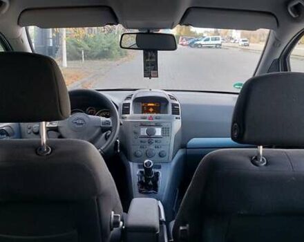 Бежевый Опель Зафира, объемом двигателя 1.6 л и пробегом 156 тыс. км за 5799 $, фото 63 на Automoto.ua