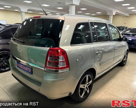 Бежевый Опель Зафира, объемом двигателя 1.8 л и пробегом 251 тыс. км за 6700 $, фото 3 на Automoto.ua