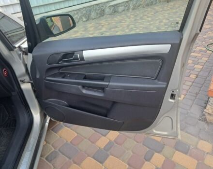 Бежевый Опель Зафира, объемом двигателя 1.8 л и пробегом 250 тыс. км за 6300 $, фото 7 на Automoto.ua