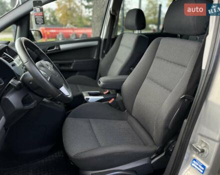 Бежевый Опель Зафира, объемом двигателя 1.8 л и пробегом 261 тыс. км за 6900 $, фото 26 на Automoto.ua