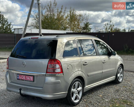 Бежевый Опель Зафира, объемом двигателя 1.8 л и пробегом 261 тыс. км за 6900 $, фото 19 на Automoto.ua