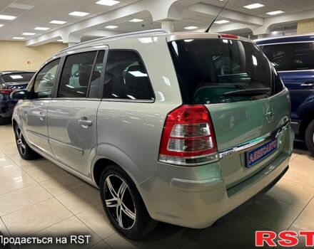 Бежевый Опель Зафира, объемом двигателя 1.8 л и пробегом 251 тыс. км за 6700 $, фото 1 на Automoto.ua