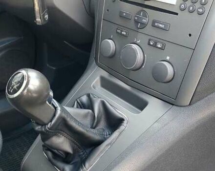 Бежевый Опель Зафира, объемом двигателя 1.6 л и пробегом 156 тыс. км за 5799 $, фото 49 на Automoto.ua