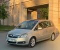 Бежевый Опель Зафира, объемом двигателя 1.9 л и пробегом 307 тыс. км за 3100 $, фото 1 на Automoto.ua