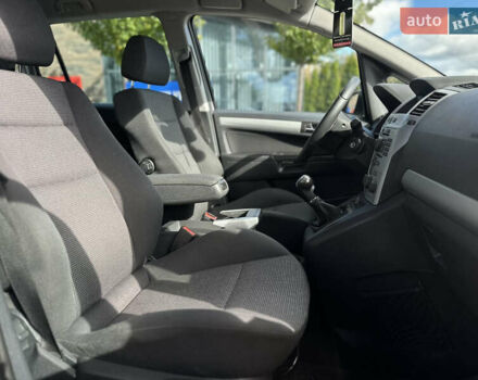 Бежевый Опель Зафира, объемом двигателя 1.8 л и пробегом 261 тыс. км за 6900 $, фото 49 на Automoto.ua