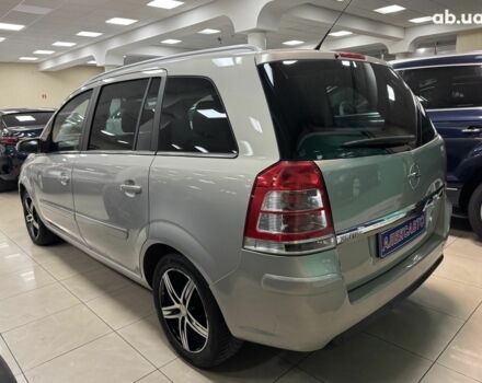 Бежевый Опель Зафира, объемом двигателя 0 л и пробегом 251 тыс. км за 6700 $, фото 4 на Automoto.ua