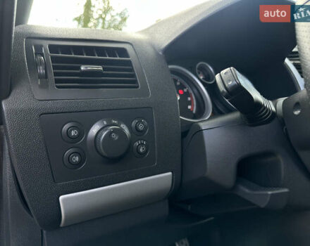 Бежевый Опель Зафира, объемом двигателя 1.8 л и пробегом 261 тыс. км за 6900 $, фото 28 на Automoto.ua