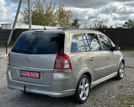Бежевый Опель Зафира, объемом двигателя 1.8 л и пробегом 261 тыс. км за 6900 $, фото 4 на Automoto.ua