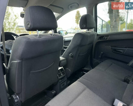 Бежевый Опель Зафира, объемом двигателя 1.8 л и пробегом 261 тыс. км за 6900 $, фото 36 на Automoto.ua