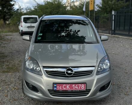 Бежевый Опель Зафира, объемом двигателя 1.8 л и пробегом 261 тыс. км за 6900 $, фото 1 на Automoto.ua