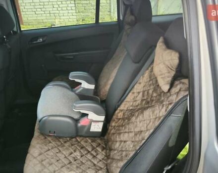 Бежевый Опель Зафира, объемом двигателя 1.7 л и пробегом 271 тыс. км за 6000 $, фото 1 на Automoto.ua