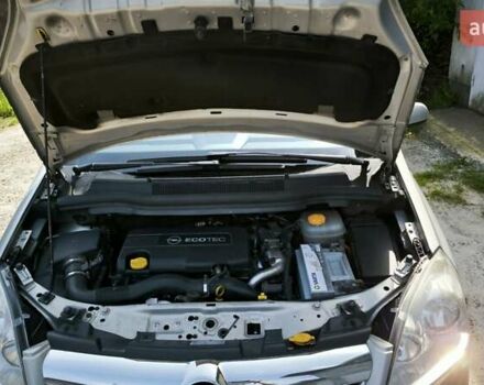 Бежевый Опель Зафира, объемом двигателя 1.7 л и пробегом 271 тыс. км за 6000 $, фото 7 на Automoto.ua