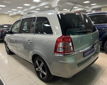 Бежевый Опель Зафира, объемом двигателя 1.8 л и пробегом 251 тыс. км за 6700 $, фото 1 на Automoto.ua