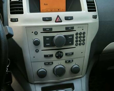 Бежевый Опель Зафира, объемом двигателя 1.7 л и пробегом 271 тыс. км за 6000 $, фото 5 на Automoto.ua