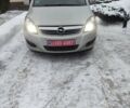 Бежевий Опель Зафіра, об'ємом двигуна 1.7 л та пробігом 185 тис. км за 8600 $, фото 1 на Automoto.ua